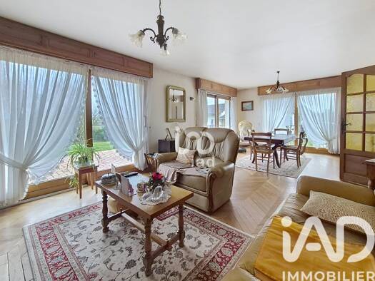 Maison à vendre 270 000 € 6 pièces 3 chambres 151 m² 1 100 m² de terrain Conty 80160