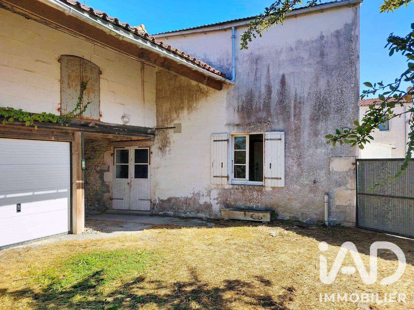 Maison 5 pièces 145 m² · à Andilly · 145 m² · 90 000 €