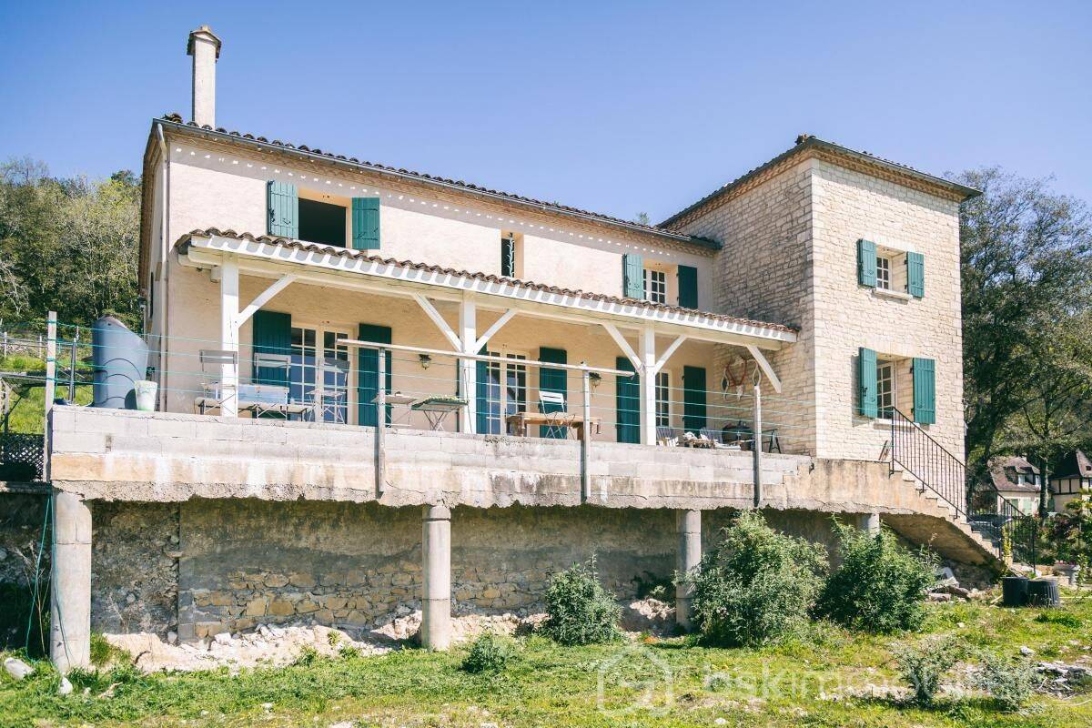 Maison 7 pièces 252 m² · à Lalinde · 252 m² · 387 000 €