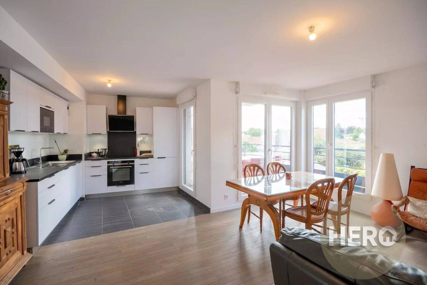 Appartement 4 pièces 77 m² · à Plaisir · 76,5 m² · 329 000 €