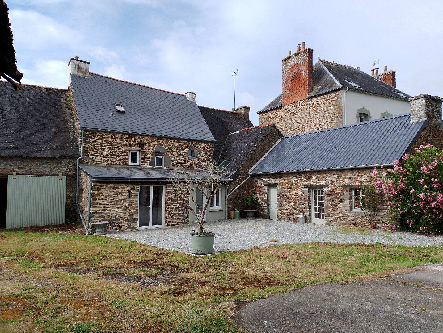 Maison 5 pièces 123 m² · à La Chèze · 123 m² · 224 000 €