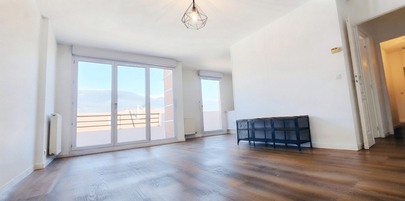 Appartement 3 pièces 75 m² · à Saint-Genis-Pouilly · 75 m² · 1 750 €