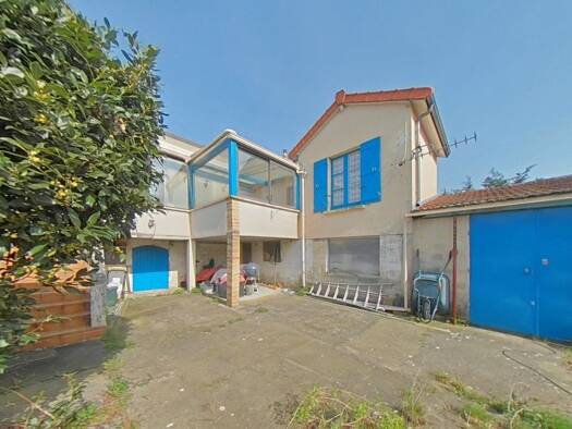 Maison à vendre 535 000 € 6 pièces 4 chambres 114,1 m² 3 489 m² de terrain Victor Hugo Bezons Carrières-sur-Seine 78420