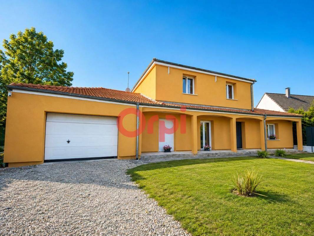 Maison 5 pièces 207 m² · à Castres · 207 m² · 299 000 €