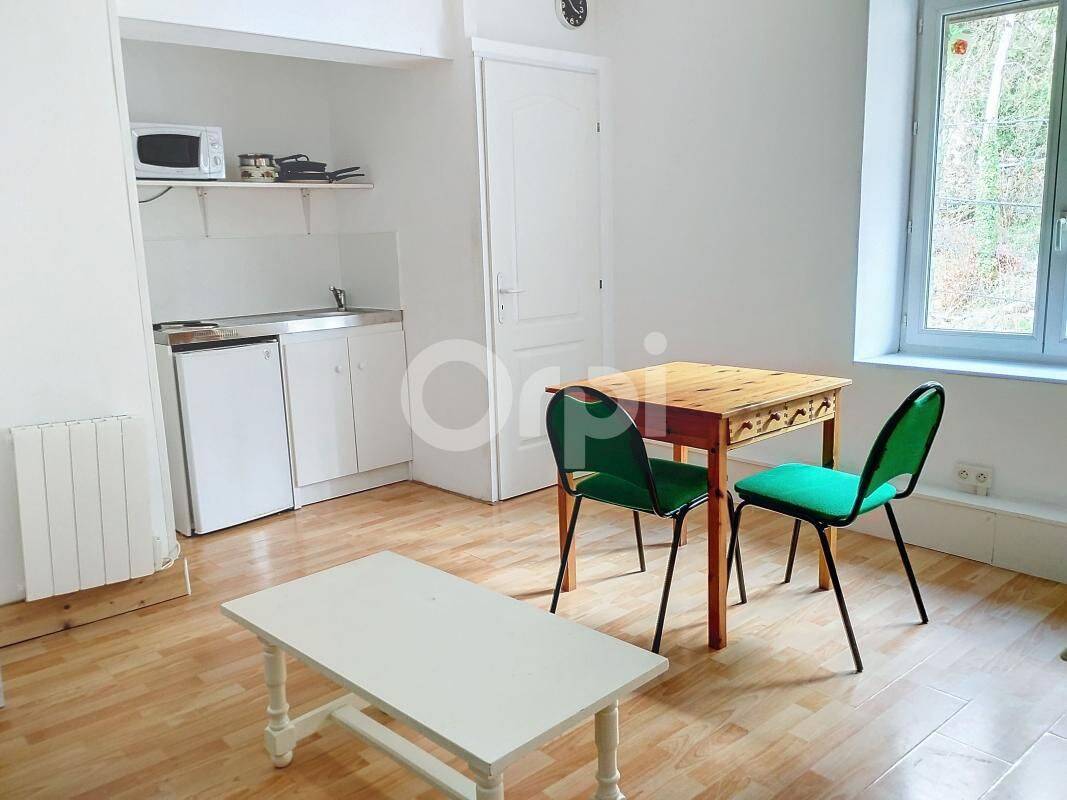 Appartement 2 pièces 31 m² · à Chaumont · 31 m² · 375 €/mois