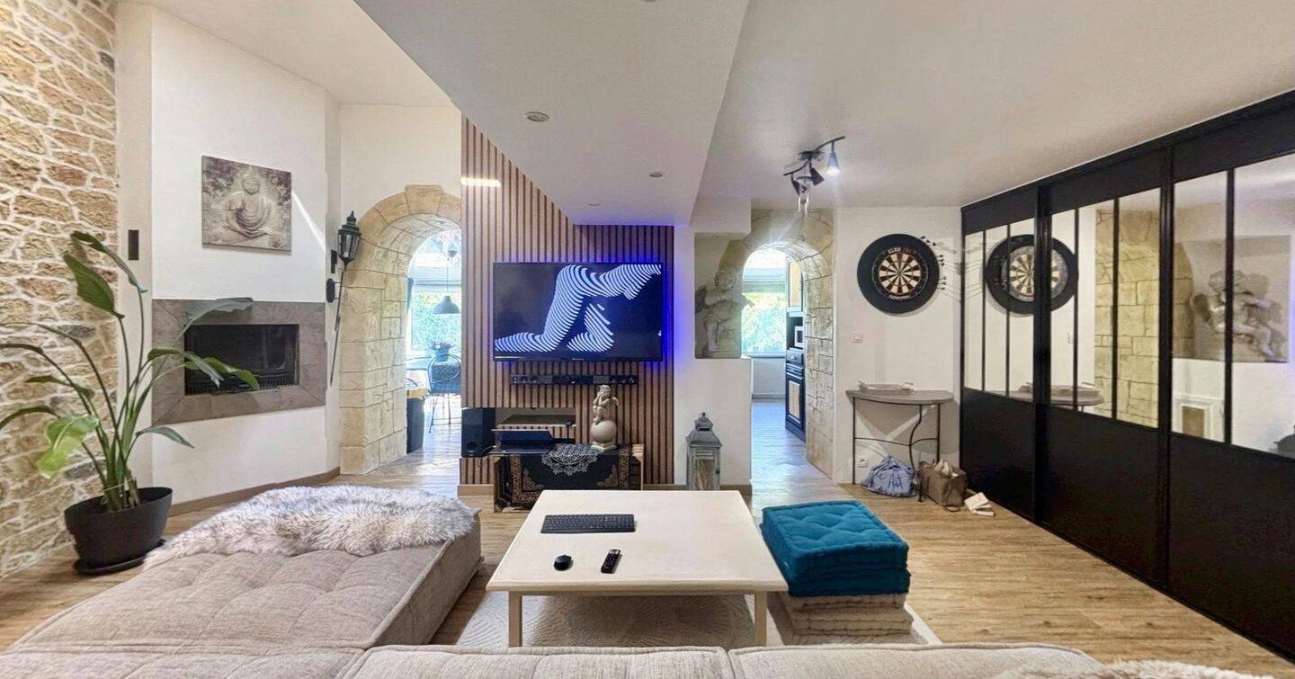 Maison 10 pièces 260 m² · à Cabasse · 260 m² · 426 400 €