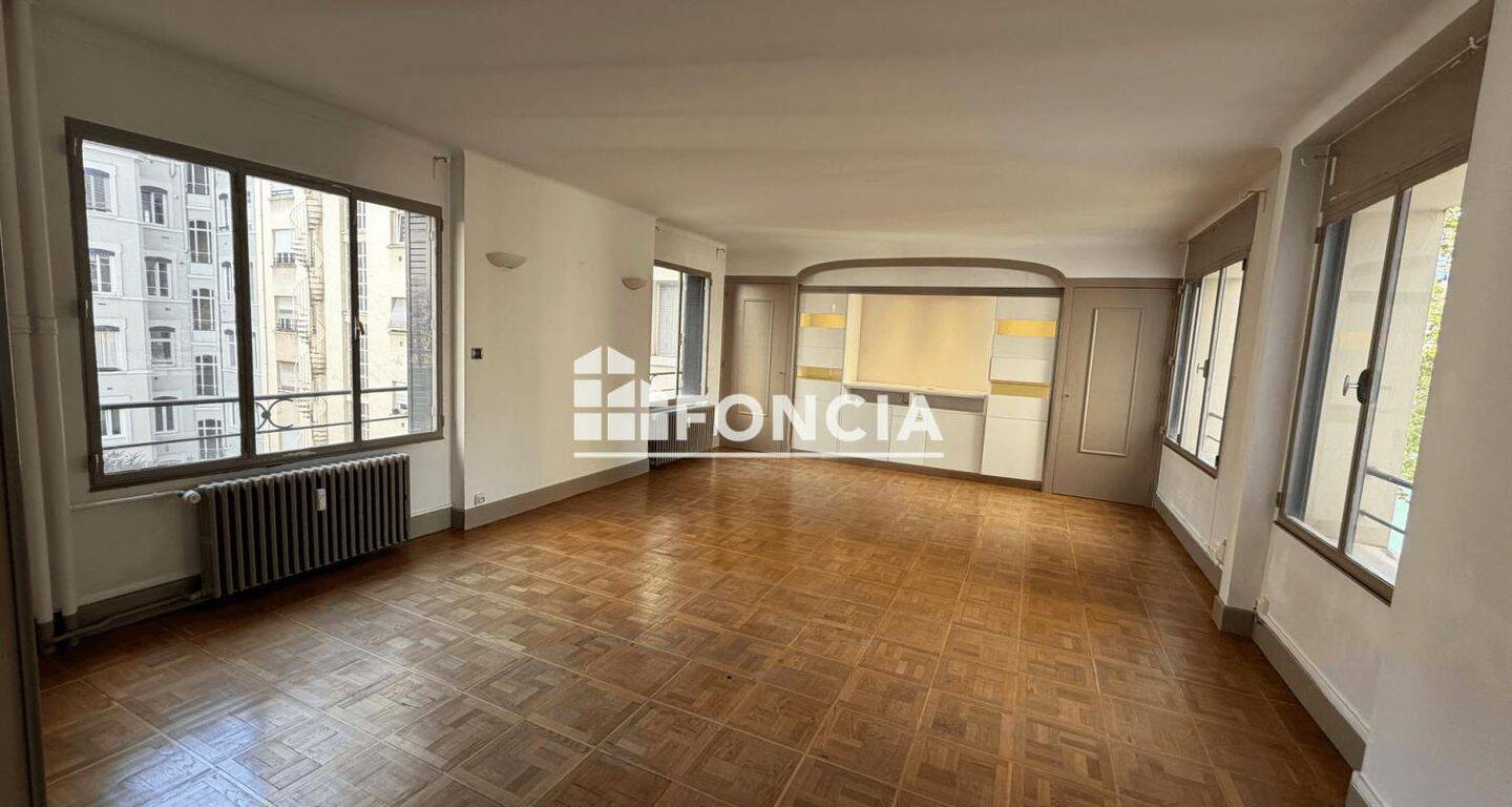 Appartement 3 pièces 84 m² · à Lyon 6ème Arrondissement · 84 m² · 1 300 €/mois