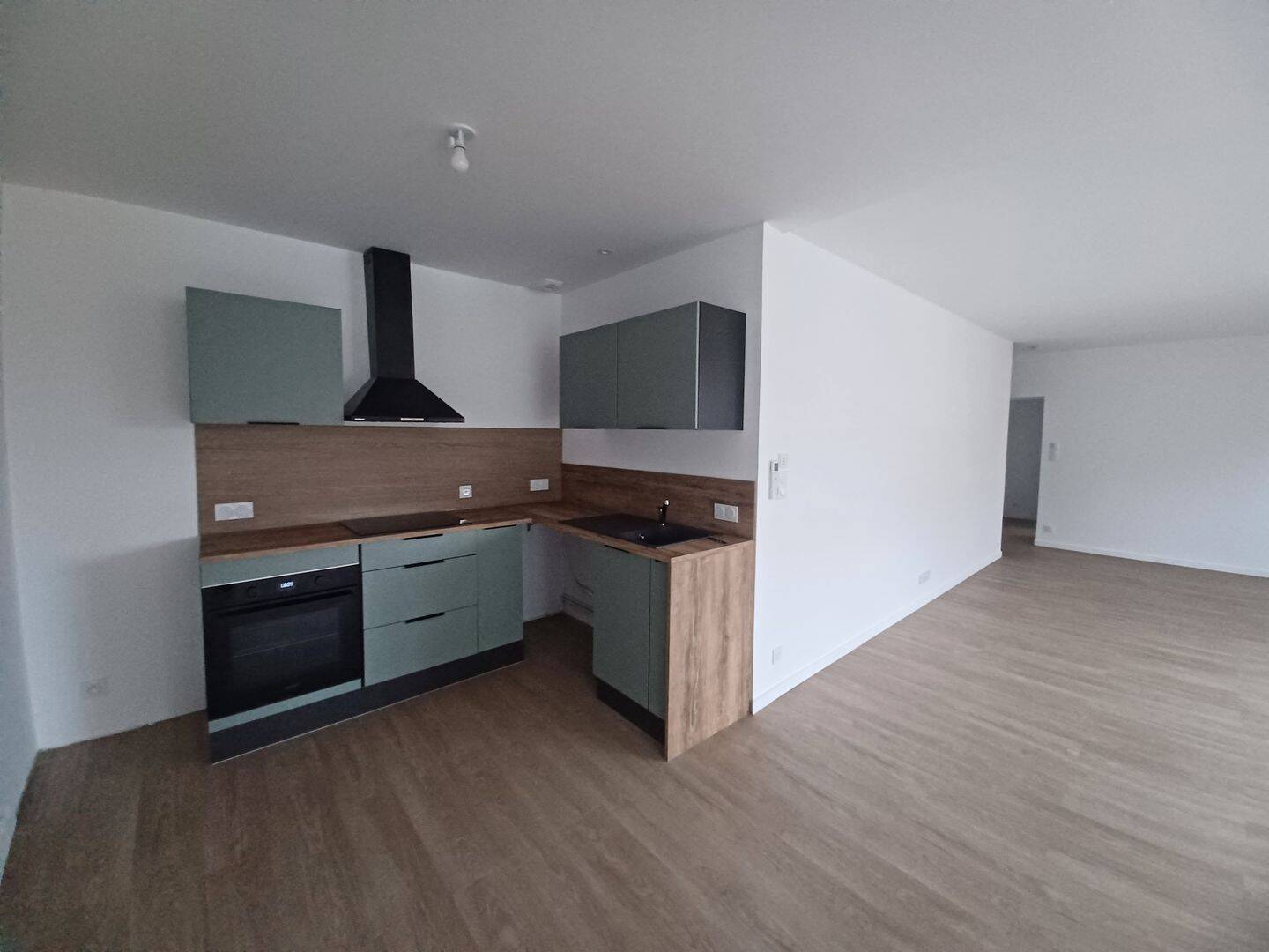 Maison 4 pièces 97 m² · à Cirières · 96,7 m² · 830 €/mois