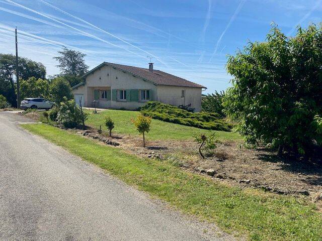 Maison 4 pièces 100 m² · à Beaumont-de-Lomagne · 100 m² · 242 500 €