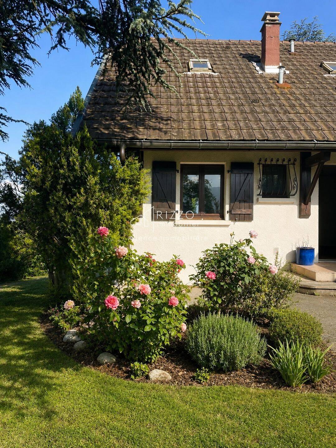 Maison 7 pièces 190 m² · à Prévessin-Moëns · 190 m² · 885 000 €