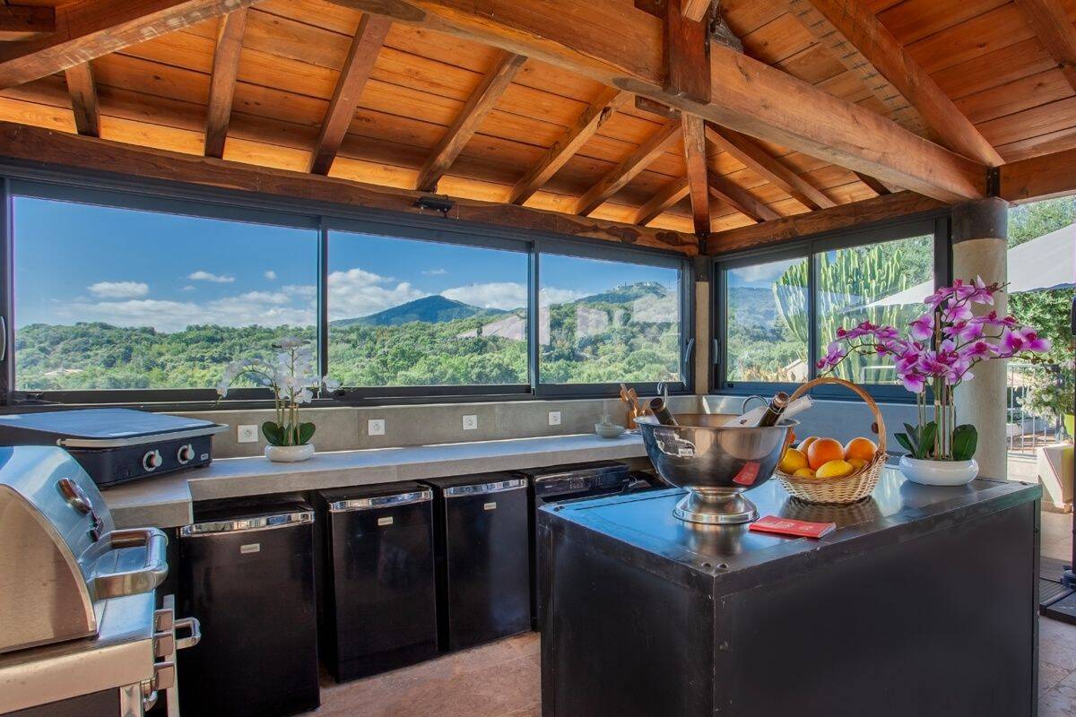 Maison 9 pièces 265 m² · à Venzolasca · 265 m² · 1 450 000 €