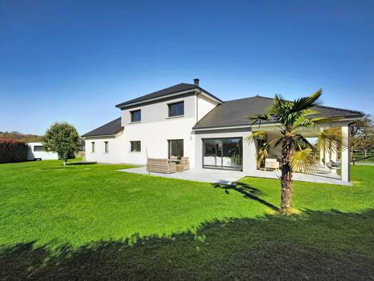 Maison à vendre 410 000 € 7 pièces 5 chambres 183 m² 1 300 m² de terrain Routot 27350