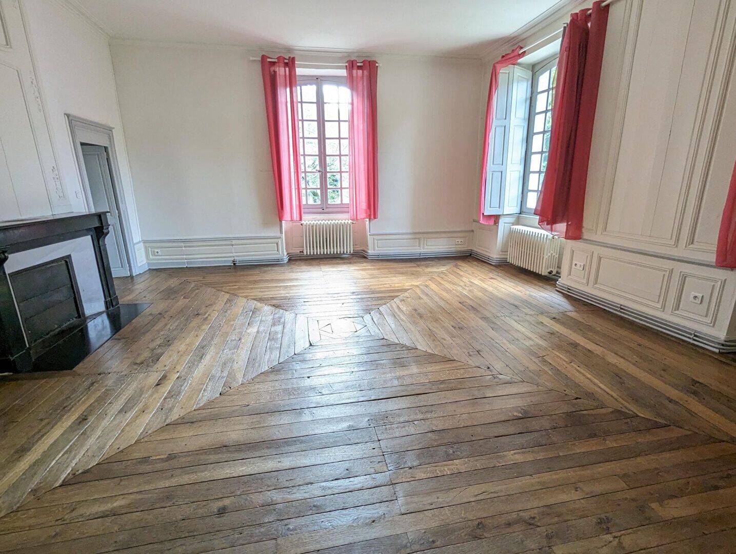 Appartement 5 pièces 122 m² · à Bourges · 122 m² · 1 100 €