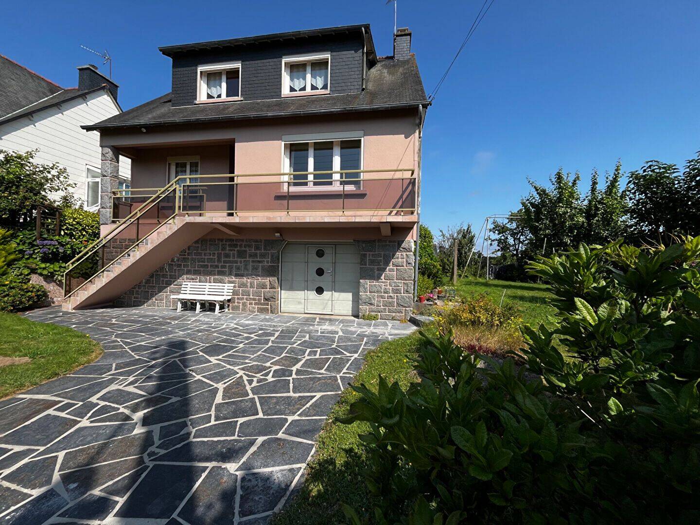 Maison 6 pièces 118 m² · à Quintin · 118 m² · 210 000 €
