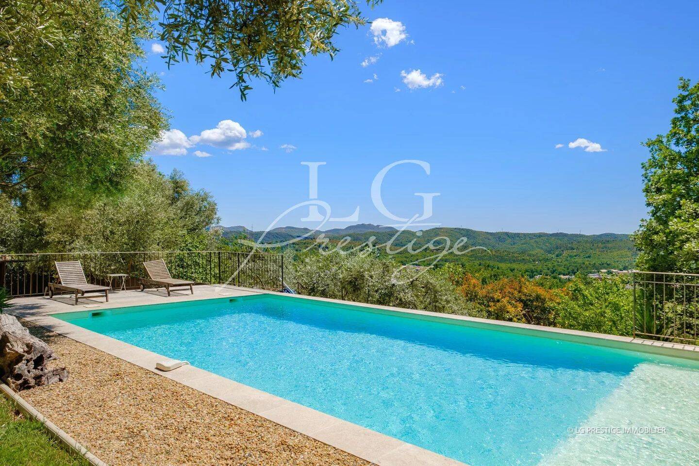 Maison 6 pièces 225 m² · à Montauroux · 225 m² · 965 000 €