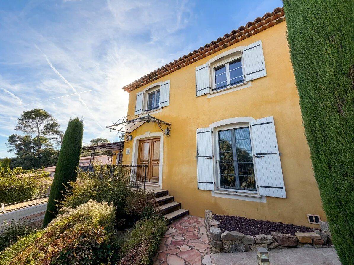 Maison 1 pièce 135 m² · à Cotignac · 135 m² · 498 200 €