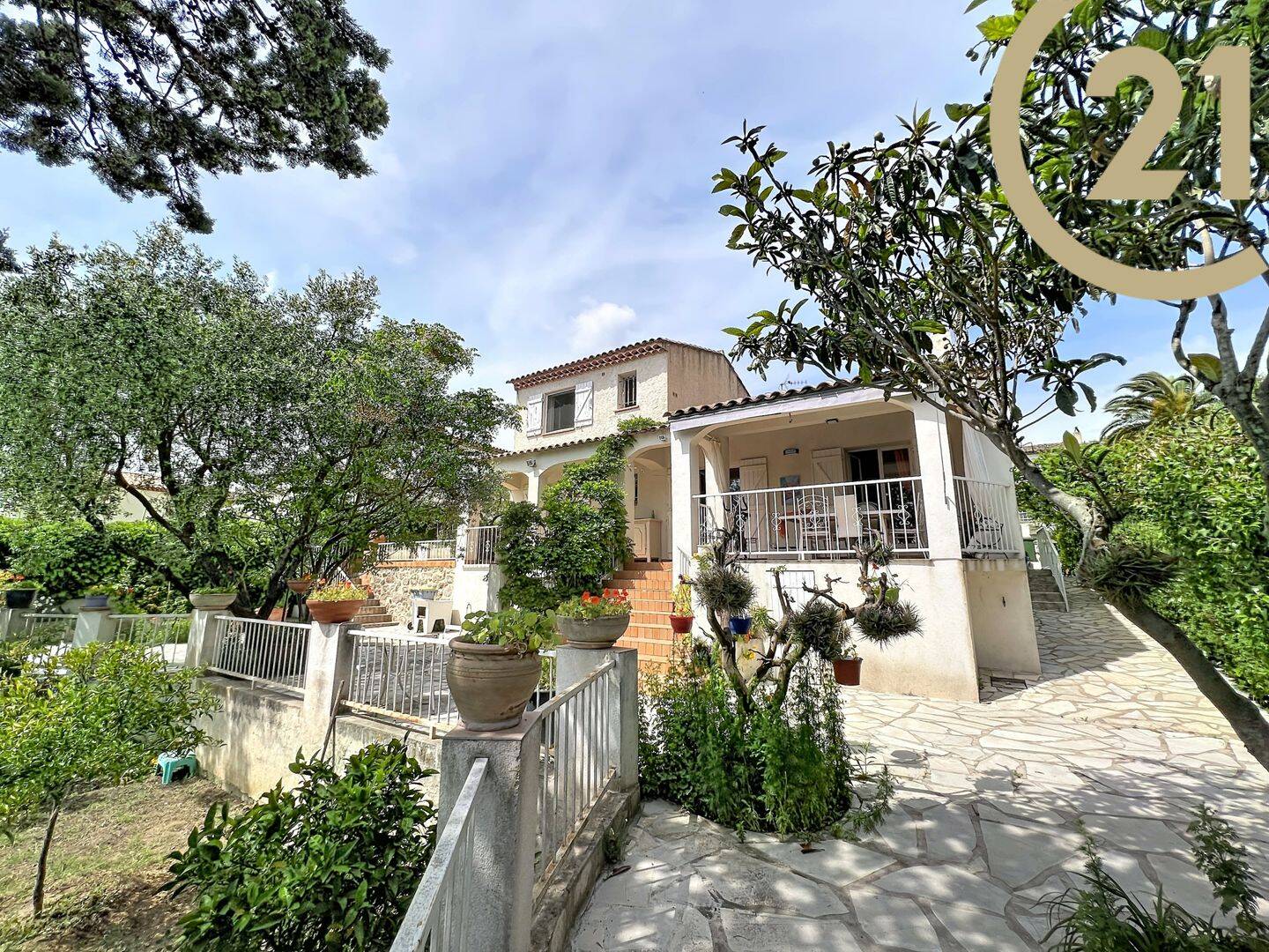 Maison 6 pièces 130 m² · à Fréjus · 129,8 m² · 735 000 €