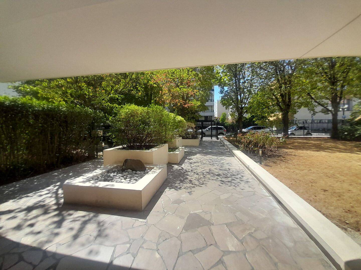 Appartement 3 pièces 62 m² · à Courbevoie · 62,4 m² · 1 950 €
