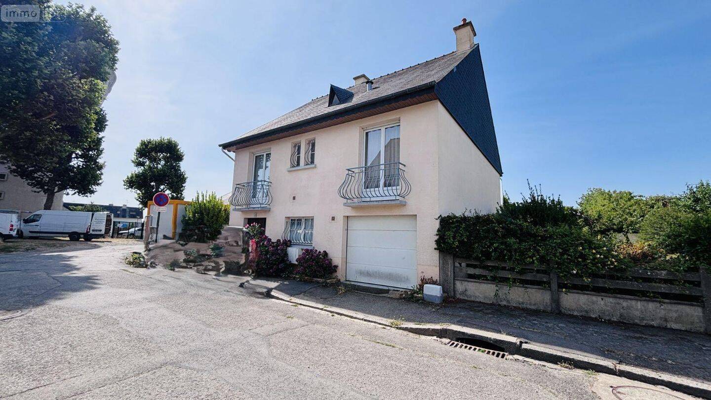 Maison 4 pièces 103 m² · à L'Hermitage · 103 m² · 270 400 €