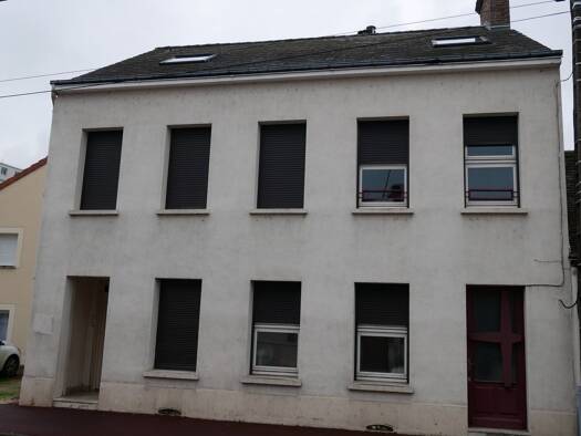 Immeuble de bureaux à louer 2 902 € 352 m² de bureaux Doumer-Déportés Montargis 45200