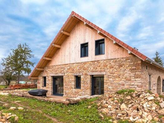 Maison à vendre - neuf 399 000 € 7 pièces 5 chambres 228 m² 726 m² de terrain Champagney 39290