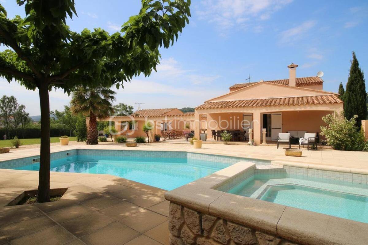 Maison 6 pièces 187 m² · à Clarensac · 187 m² · 650 000 €