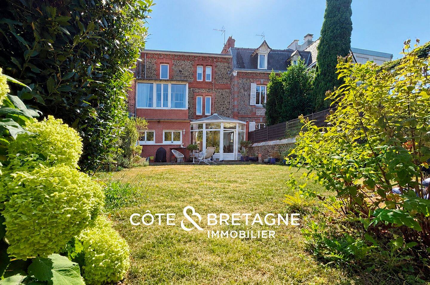 Maison 6 pièces 192 m² · à Saint-Brieuc · 192 m² · 619 000 €