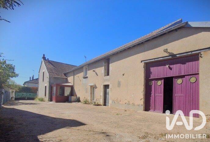 Maison 8 pièces 167 m² · à Beaulieu-sur-Loire · 167 m² · 145 000 €