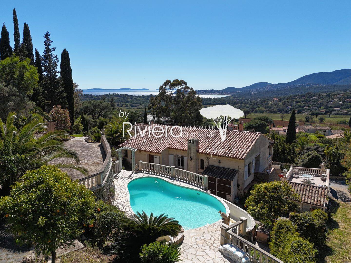 Maison 10 pièces 300 m² · à La Croix-Valmer · 300 m² · 1 850 000 €