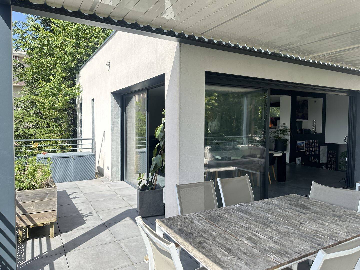 Maison 6 pièces 150 m² · à Saint-Étienne · 150 m² · 450 000 €
