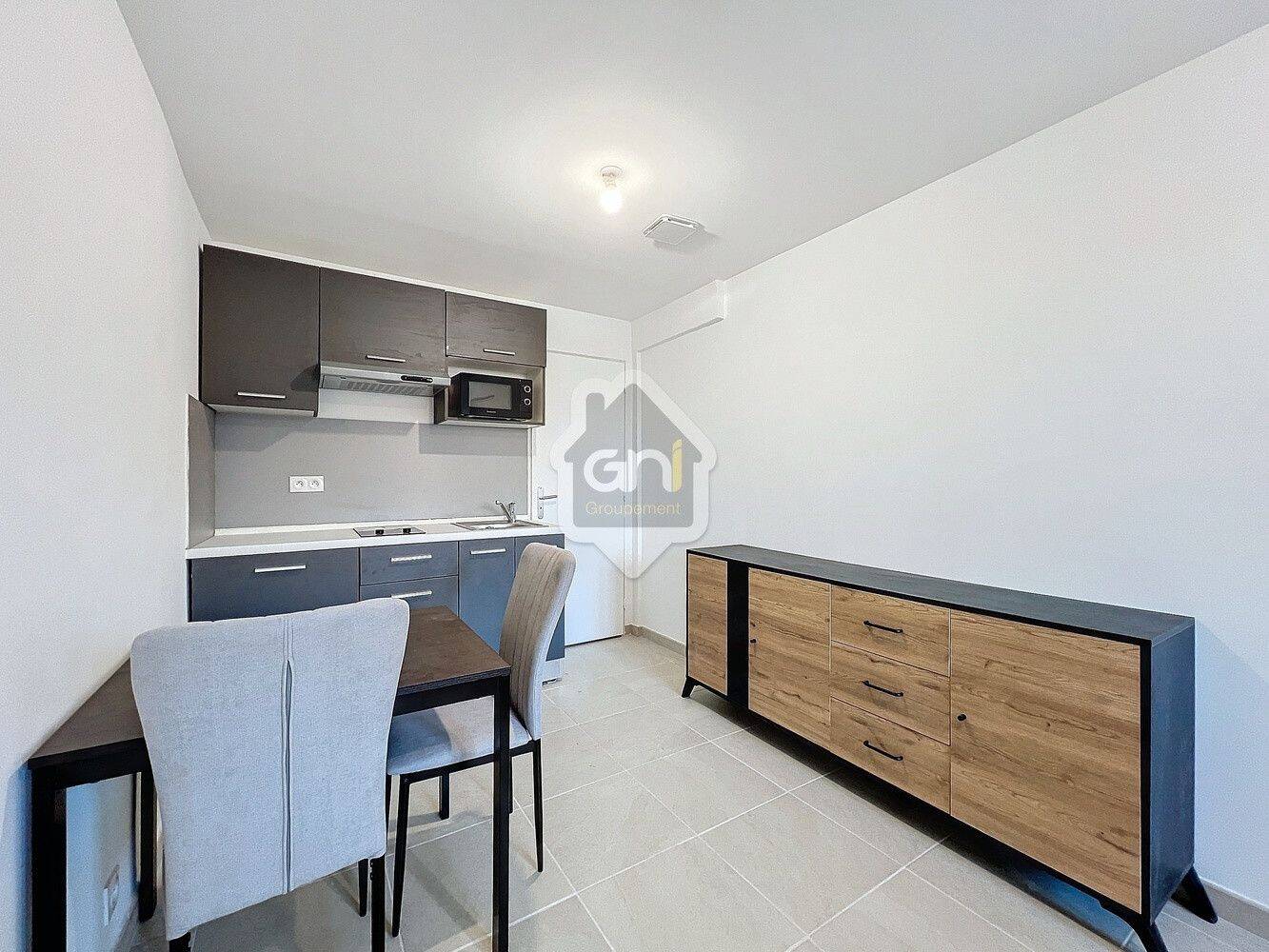 Appartement 1 pièce 19 m² · à Mallemort · 19 m² · 550 €