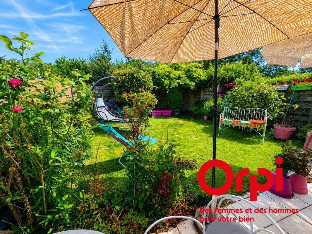 Maison 5 pièces 138 m² · à Voisins-le-Bretonneux · 138 m² · 483 000 €