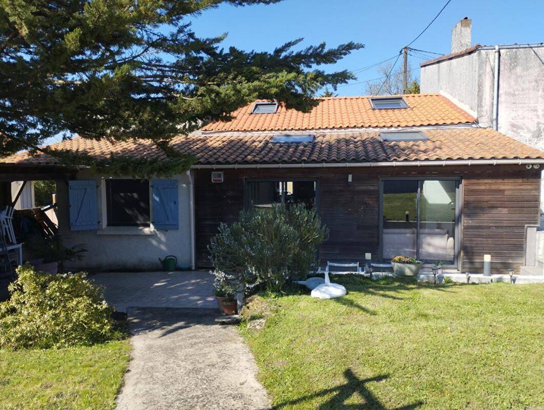 Maison 6 pièces 150 m² · à Mauves-sur-Loire · 150 m² · 395 000 €