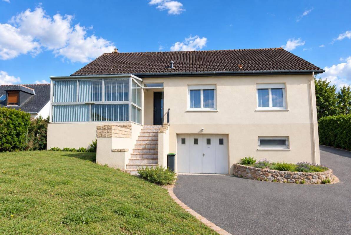 Maison 4 pièces 85 m² · à Saint-Antoine-du-Rocher · 85 m² · 235 000 €