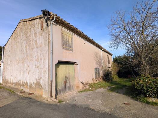 Parking à vendre 88 000 € Lagrasse 11220