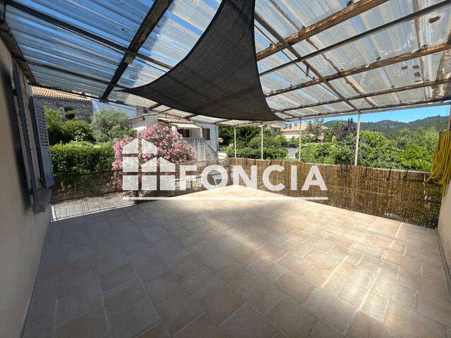 Appartement 3 pièces 76 m² · à Volx · 75,7 m² · 780 €