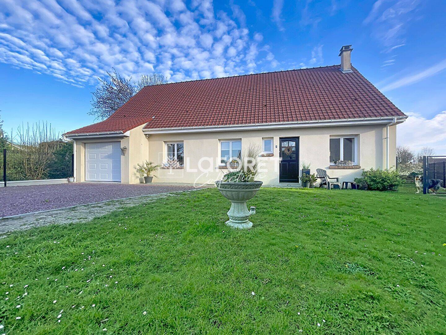 Maison 4 pièces 99 m² · à Camiers · 98,9 m² · 299 500 €