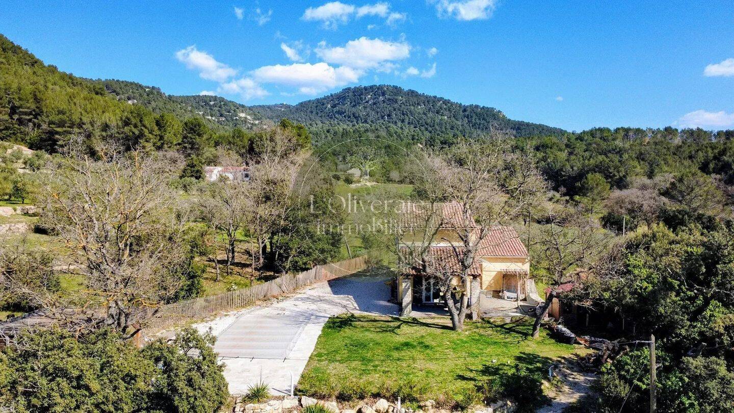 Maison 5 pièces 151 m² · à La Bouilladisse · 151 m² · 520 000 €