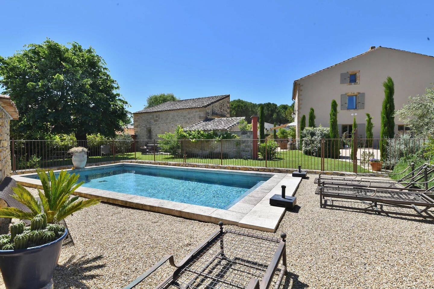 Maison 10 pièces 185 m² · à Uzès · 185 m² · 787 000 €