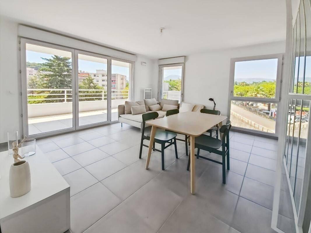 Appartement 4 pièces 63 m² · à Cagnes-sur-Mer · 63,2 m² · 468 000 €