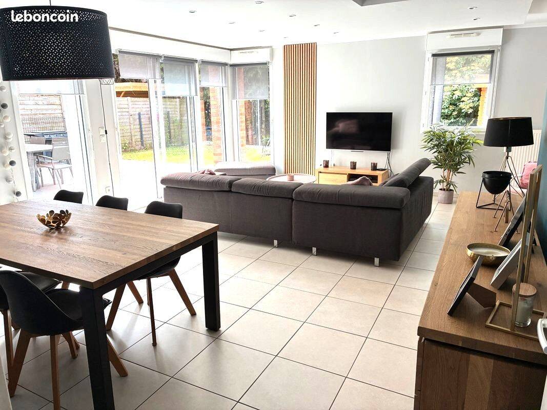 Maison 6 pièces 116 m² · à Wambrechies · 116 m² · 420 000 €