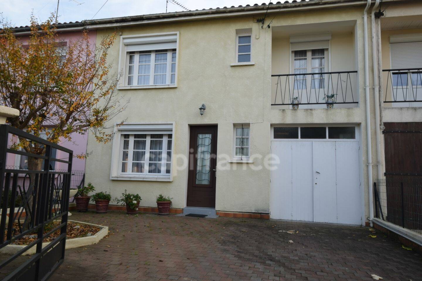 Maison 6 pièces 117 m² · à Tonneins · 117 m² · 111 000 €