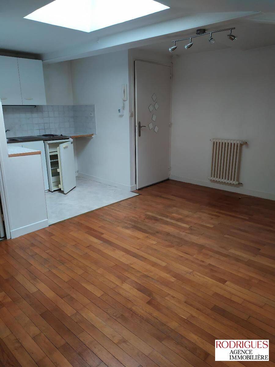 Appartement 1 pièce 23 m² · à Poitiers · 22,6 m² · 420 €