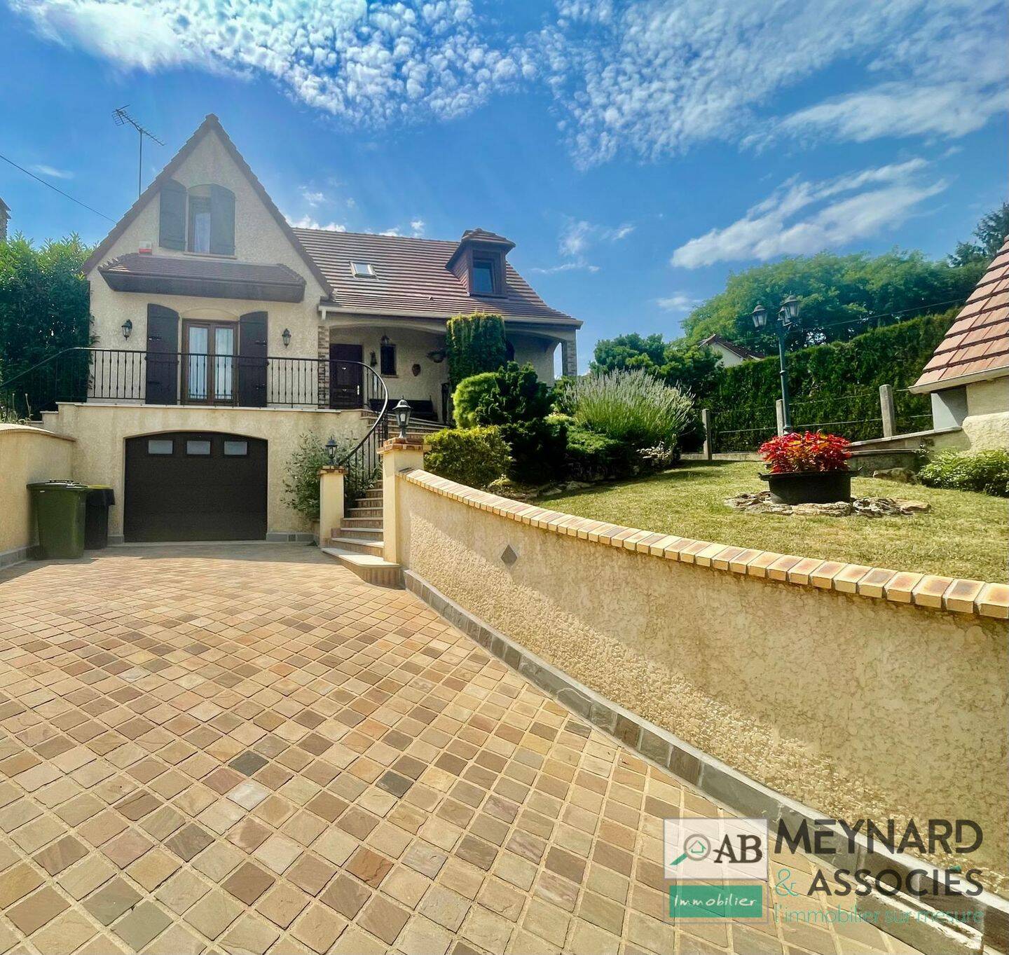Maison 6 pièces 130 m² · à Guérard · 130 m² · 469 000 €