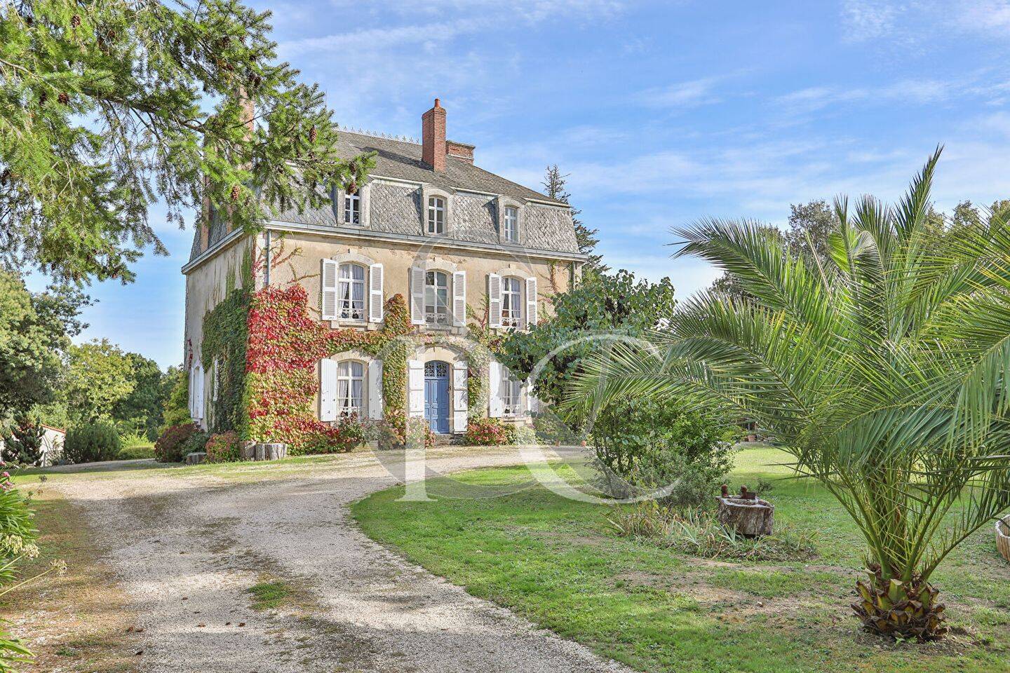 Maison 10 pièces 360 m² · à Talmont-Saint-Hilaire · 360 m² · 1 995 000 €