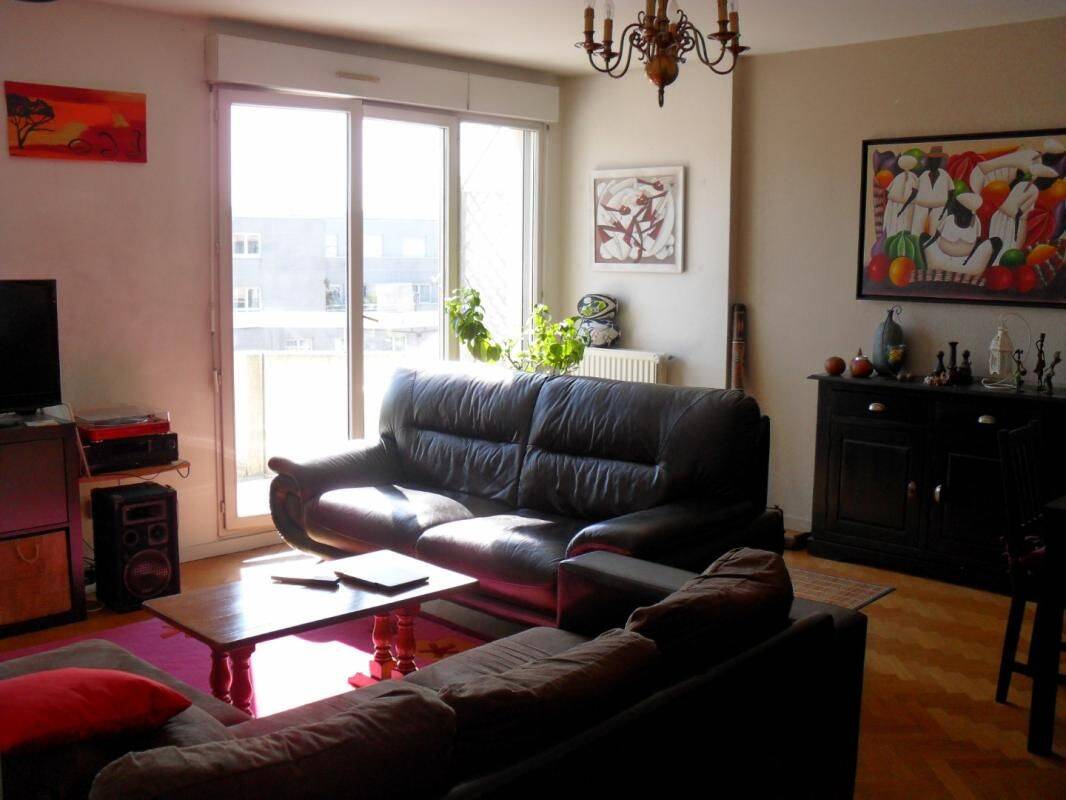 Appartement 3 pièces 87 m² · à Lyon 3ème Arrondissement · 87 m² · 1 180 €