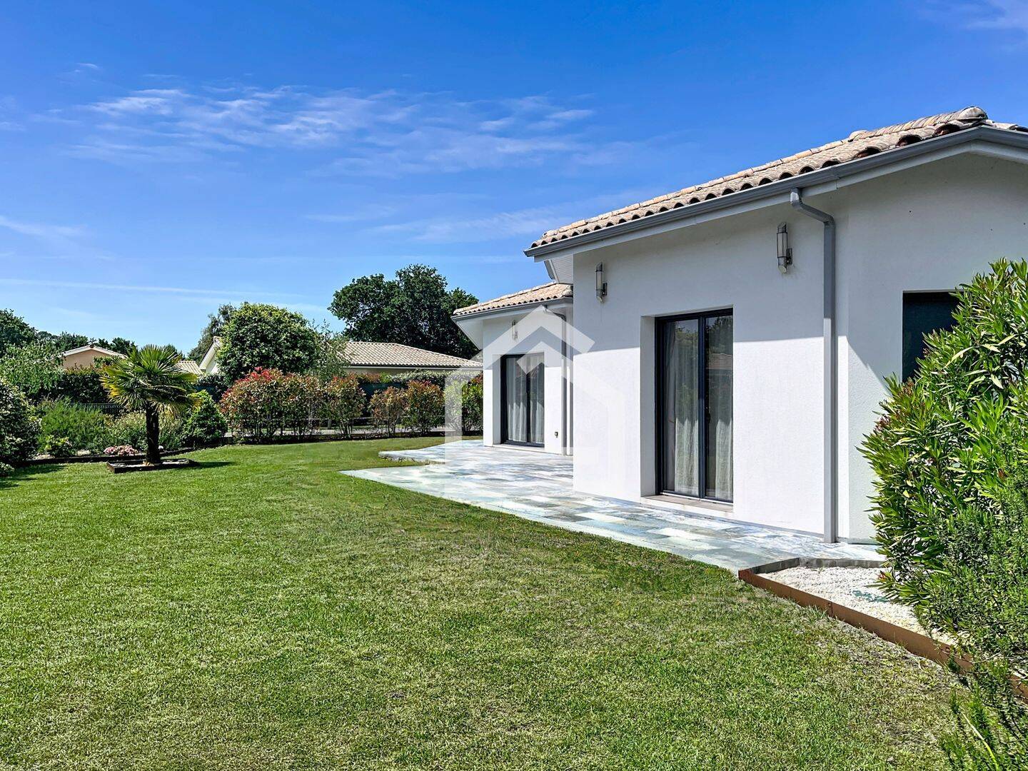 Maison 7 pièces 163 m² · à Hourtin · 163 m² · 577 500 €