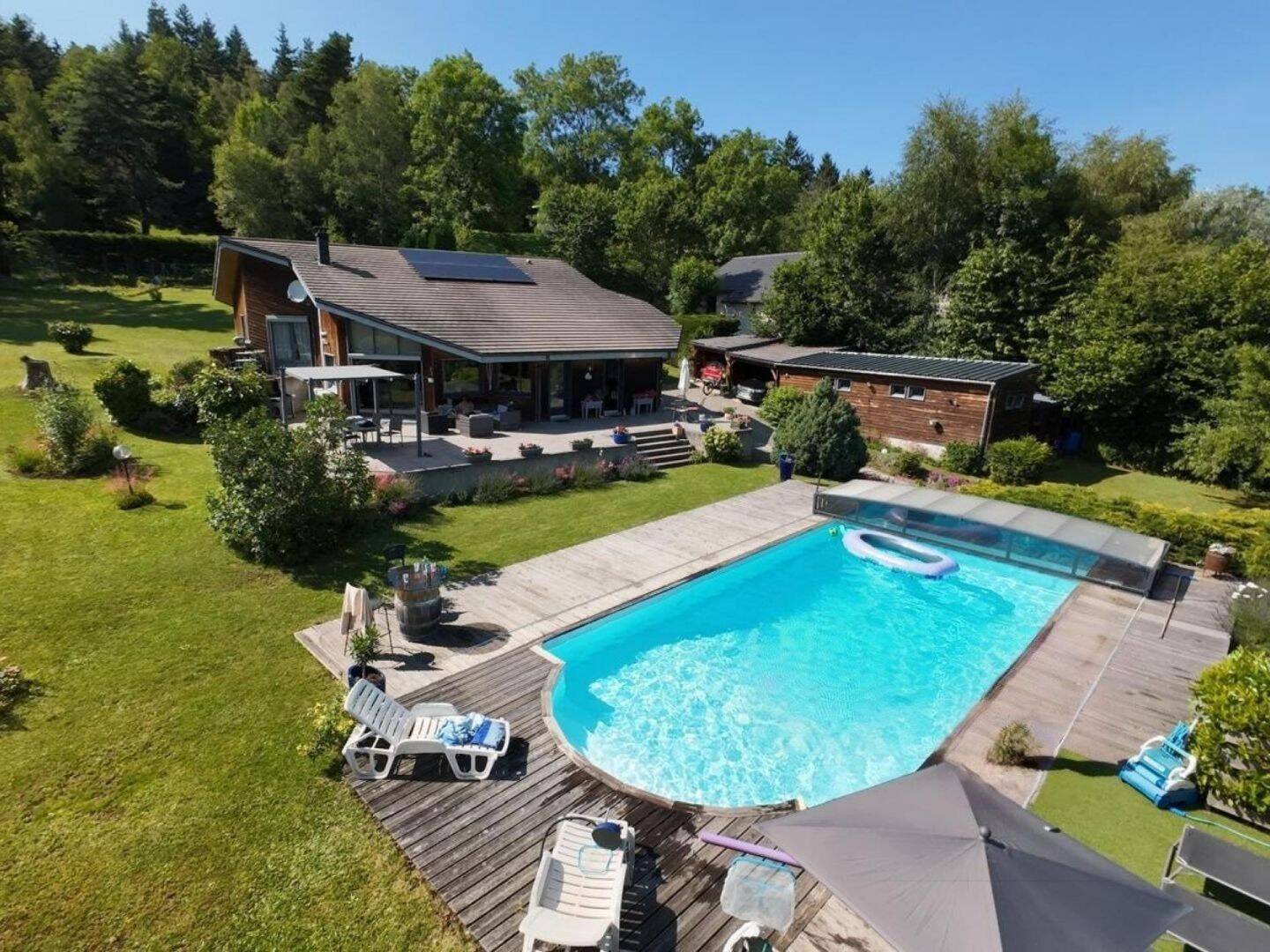 Maison 7 pièces 204 m² · à Aydat · 204 m² · 545 000 €