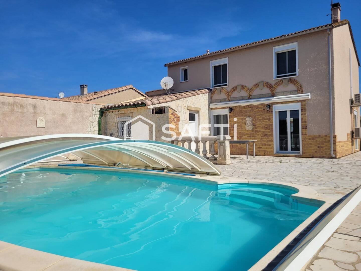 Maison 5 pièces 114 m² · à Vinassan · 114 m² · 367 000 €