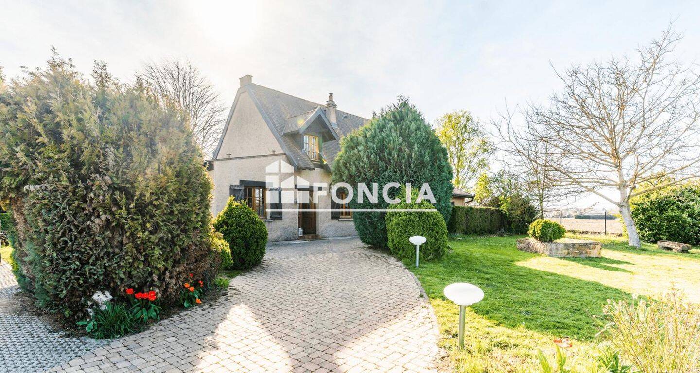 Maison 6 pièces 155 m² · à Vany · 155 m² · 379 000 €
